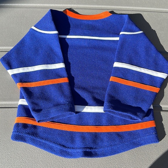 NHL ISLANDERS JERSEY - Picture 2 of 2